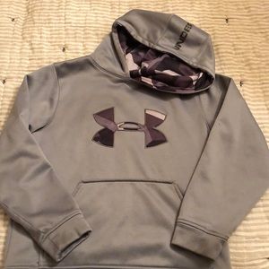 Under Armour Sweatshirt